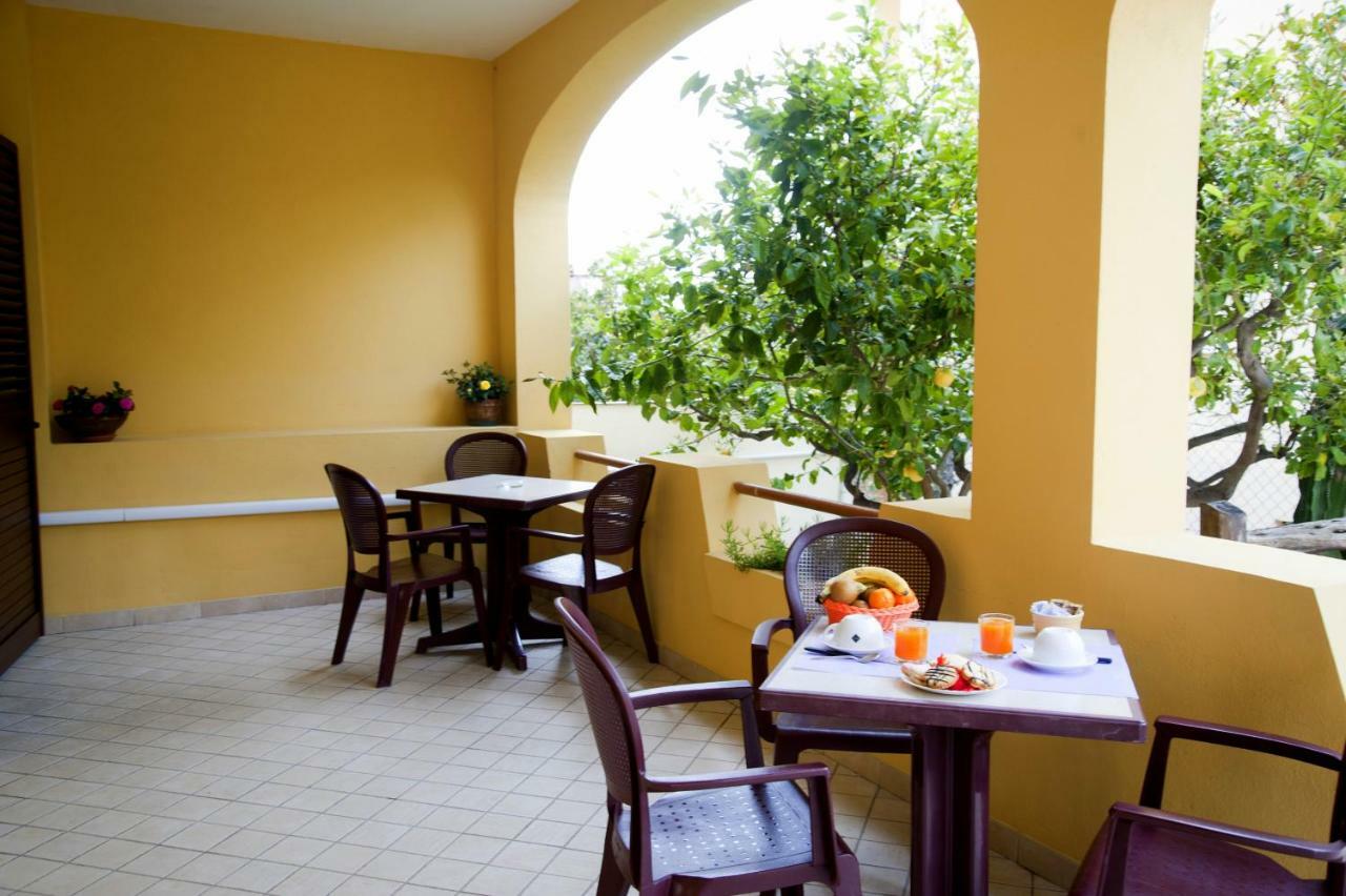 B&B Casa Del Sole Cala Gonone Exterior photo