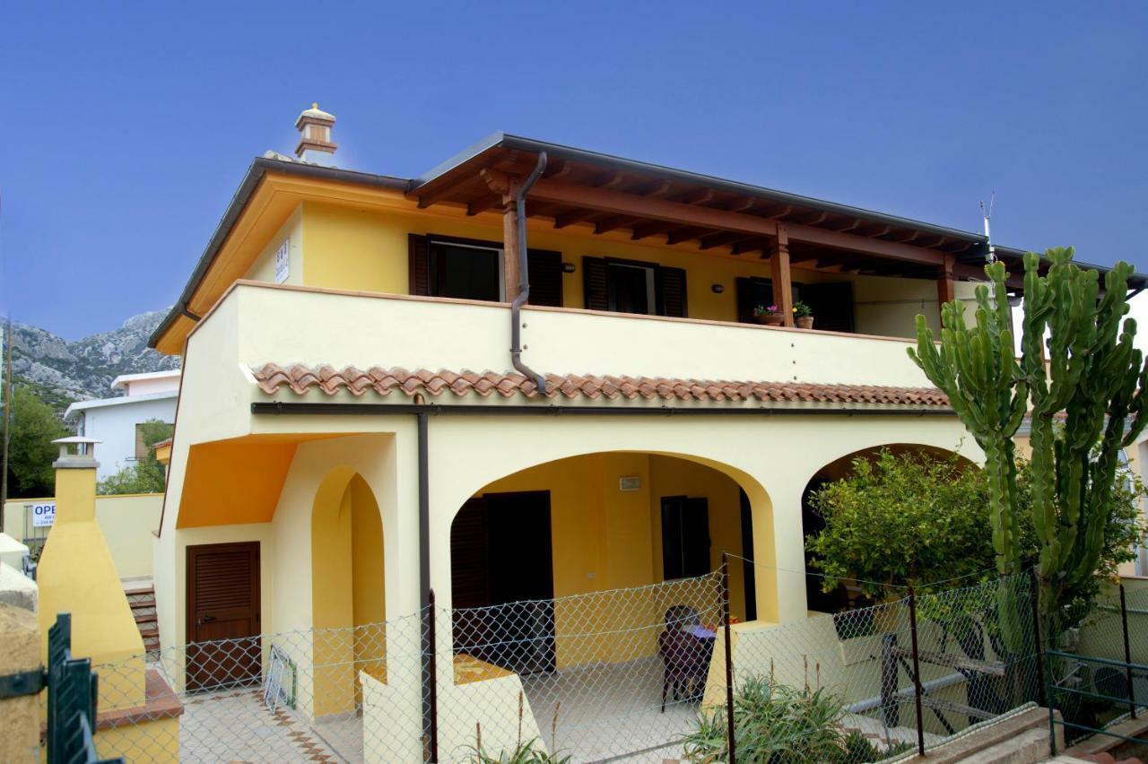 B&B Casa Del Sole Cala Gonone Exterior photo
